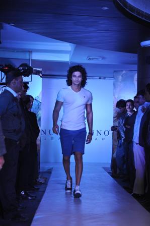 Model walking at the Fashion Show: Numero Uno Spring Summer Collection 2013 Model walking at the Fashion Show: Numero Uno Spring Summer Collection 2013