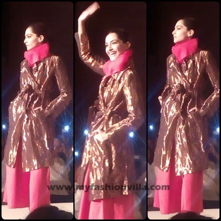 sonam kapoor walked on the ramp promoting khadi at Ahmedabad