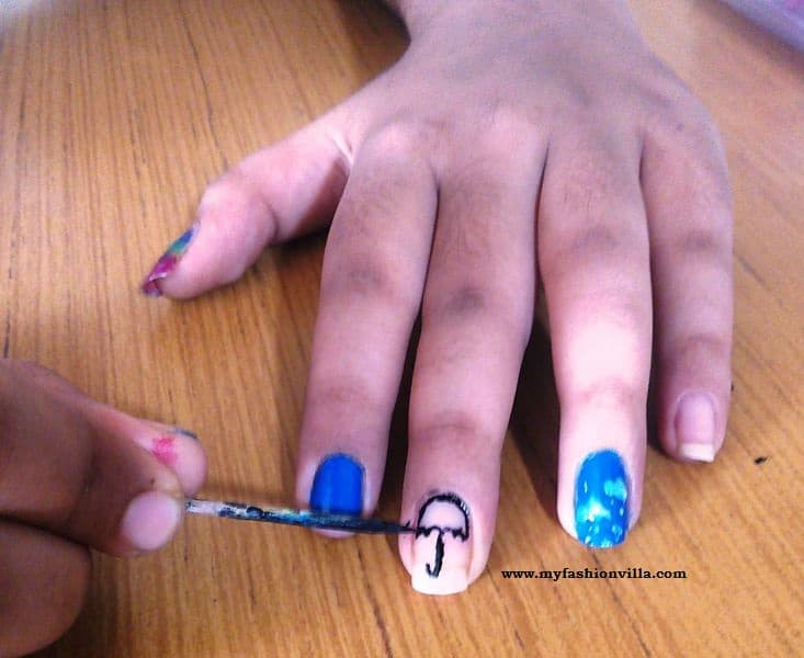 Nail Art Tutorial - Draw an umbrella