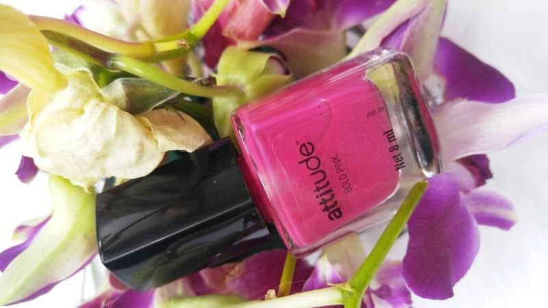 Amway Attitude Bold Pink Nail Enamel Review